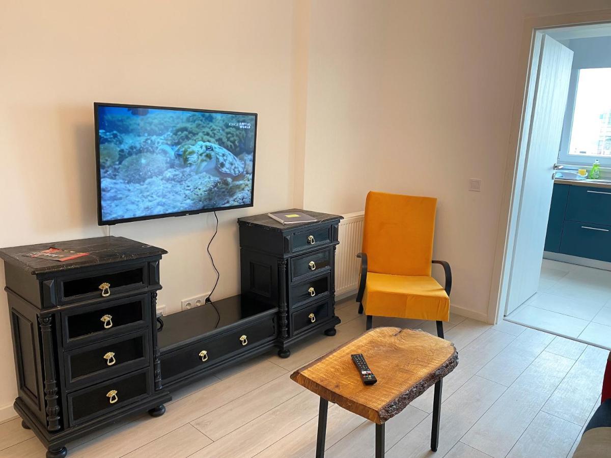 Plaza View Studio Bucureşti Ngoại thất bức ảnh